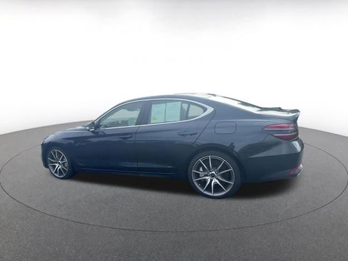 Used 2025 Genesis G70 2.5T image 10
