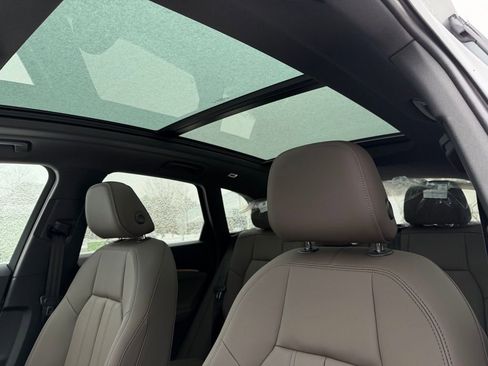 New 2025 Audi Q5 Premium image 23