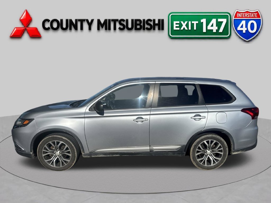 Used 2016 Mitsubishi Outlander ES FWD image 5