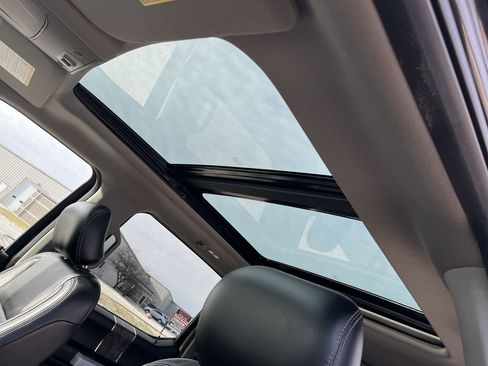 Used 2017 Ford F250 Lariat w/ Chrome Package image 7