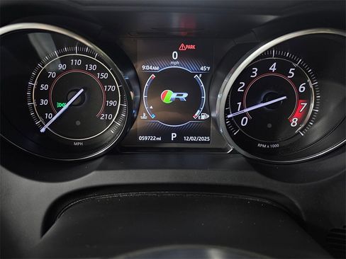 Used 2018 Jaguar F-TYPE R image 21