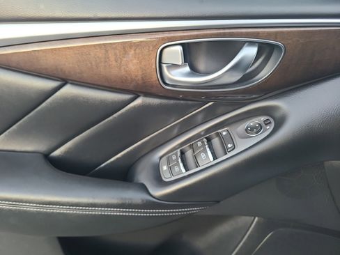 Used 2018 INFINITI Q50 Luxe image 10