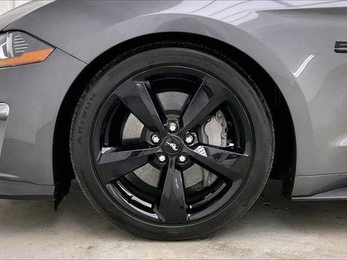 Used 2021 Ford Mustang GT Premium w/ Equipment Group 401A image 10