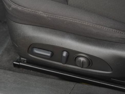 Used 2024 Chevrolet Malibu LT FWD image 18