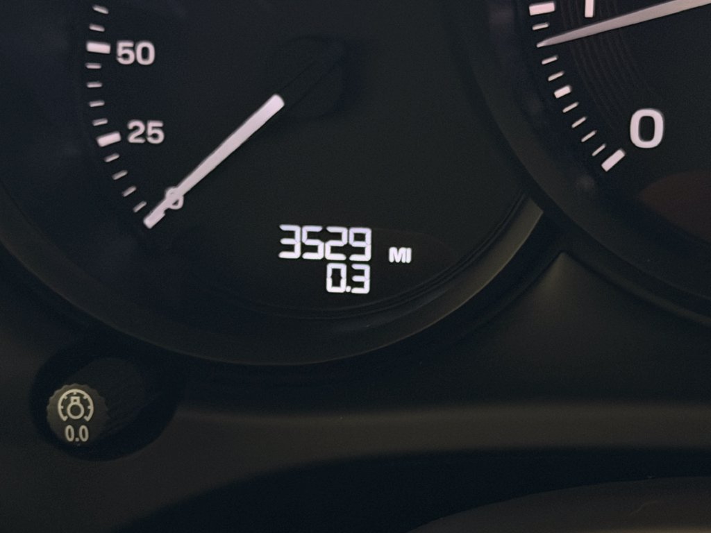 Certified 2026 Porsche Macan AWD/4WD image 22