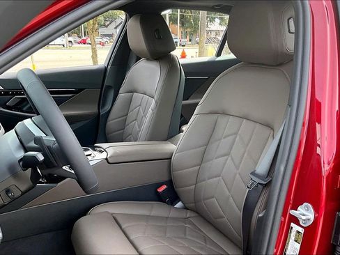 New 2026 BMW 530i w/ M Sport Package RWD image 8