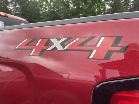 Used 2018 Chevrolet Silverado 1500 LT w/ All Star Edition AWD/4WD image 8