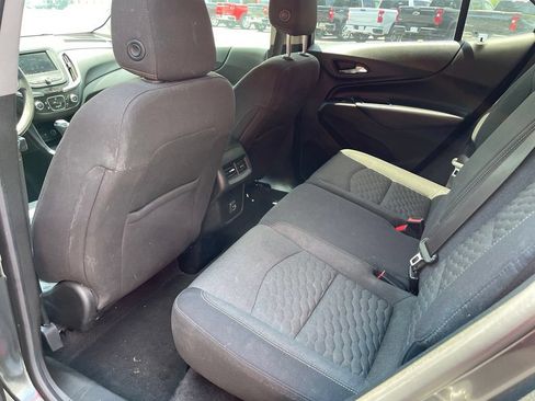 Used 2019 Chevrolet Equinox LT FWD image 6