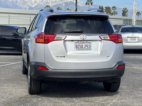 Used 2014 Toyota RAV4 LE image 4