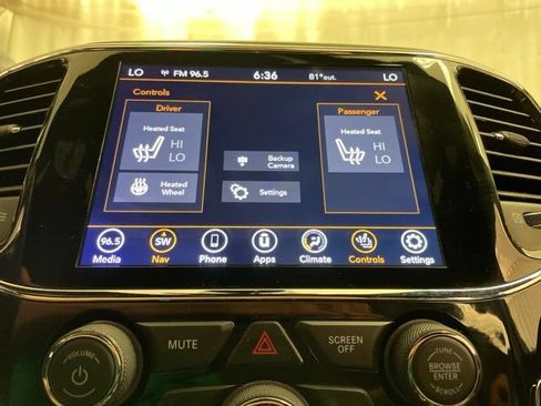 Used 2019 Jeep Grand Cherokee Limited AWD/4WD image 30