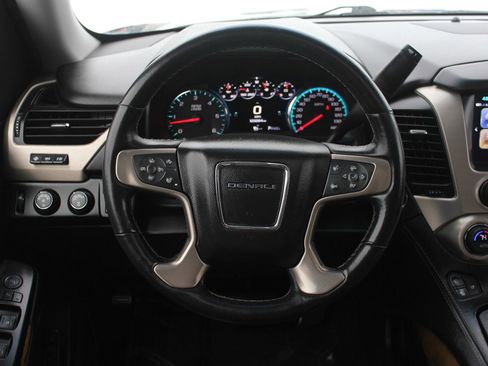 Used 2017 GMC Yukon Denali w/ Open Road Package image 11