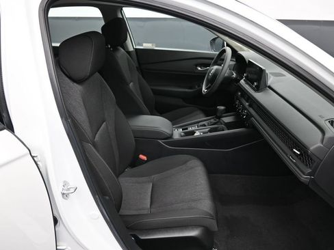 Used 2023 Honda Accord EX image 25