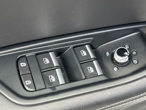 Used 2022 Audi A4 2.0T Premium Plus image 13