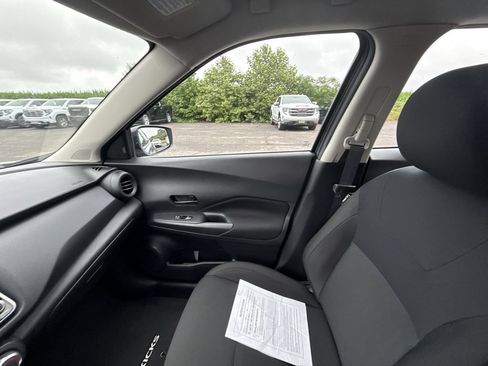 Used 2024 Nissan Kicks S FWD image 15