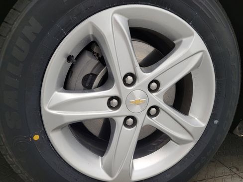 Used 2024 Chevrolet Malibu LS image 31