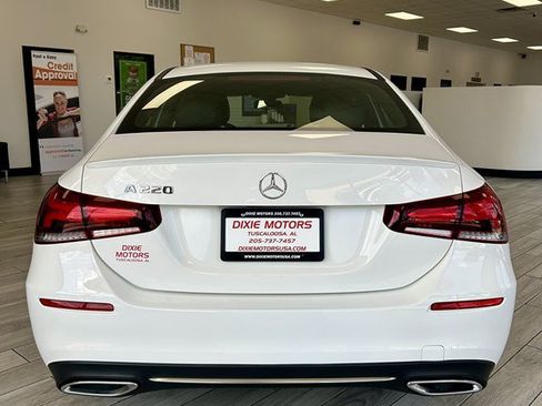 Used 2021 Mercedes-Benz A 220 image 8