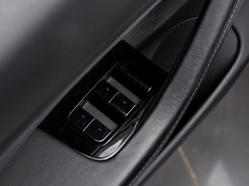 Used 2018 Tesla Model 3 Long Range image 51