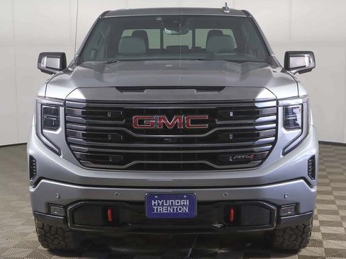 Used 2024 GMC Sierra 1500 AT4 w/ Technology Package AWD/4WD image 15