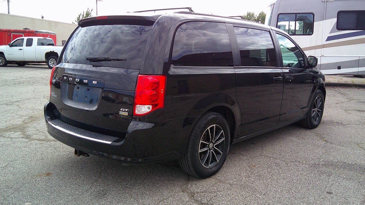 Used 2019 Dodge Grand Caravan GT FWD image 5