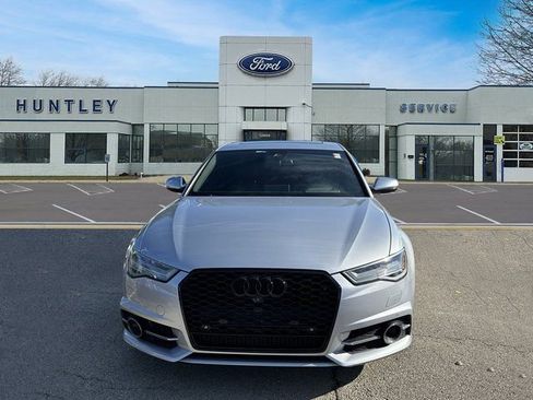 Used 2017 Audi S6 Prestige w/ S6 Sport Package image 3