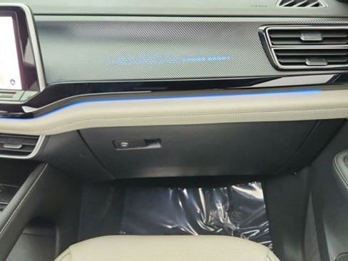 Used 2025 Volkswagen Atlas Cross Sport SEL Premium R-Line AWD/4WD image 36