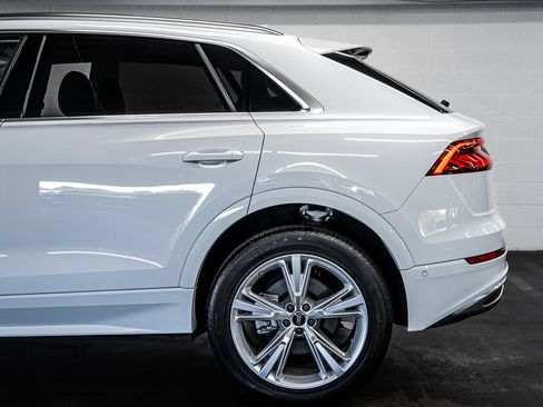 Used 2023 Audi Q8 Premium Plus w/ Premium Plus Package AWD/4WD image 13