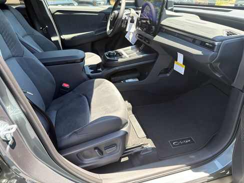 New 2026 Toyota C-HR AWD/4WD image 13