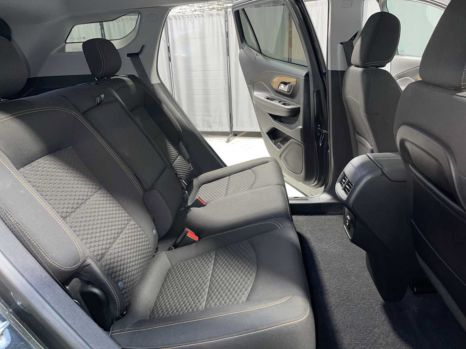 Used 2020 GMC Terrain SLE w/ Driver Convenience Package AWD/4WD image 13