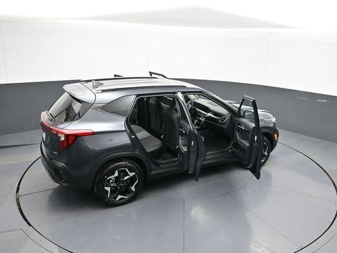 New 2025 Kia Seltos S image 44
