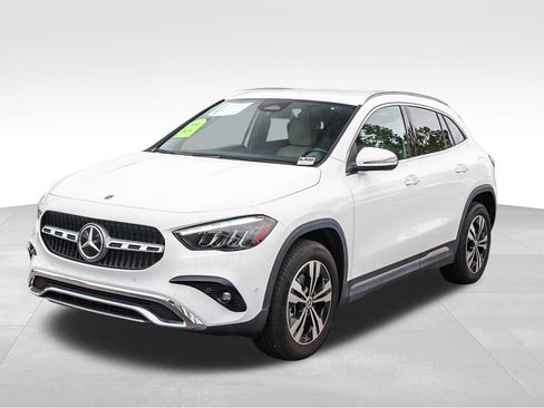 Certified 2025 Mercedes-Benz GLA 250 image 3