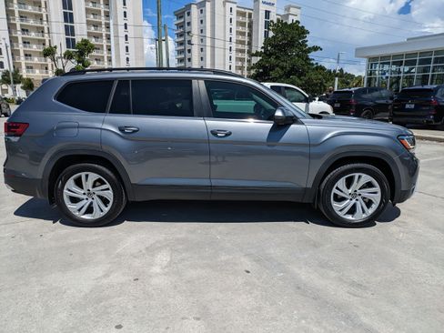 Certified 2023 Volkswagen Atlas SE FWD image 3