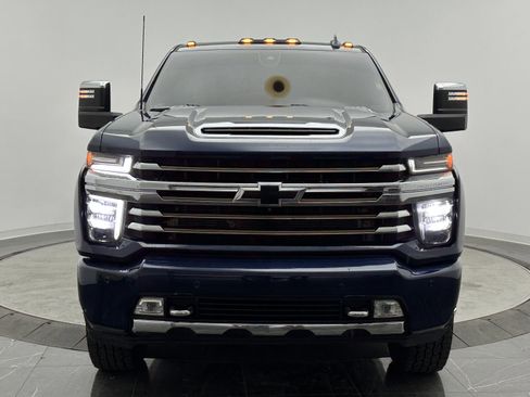 Used 2021 Chevrolet Silverado 3500 High Country image 2