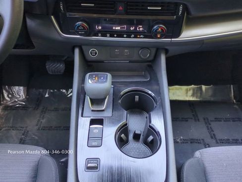 Used 2021 Nissan Rogue SV FWD image 20