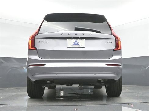New 2026 Volvo XC90 B6 Plus w/ Protection Package Premier image 44