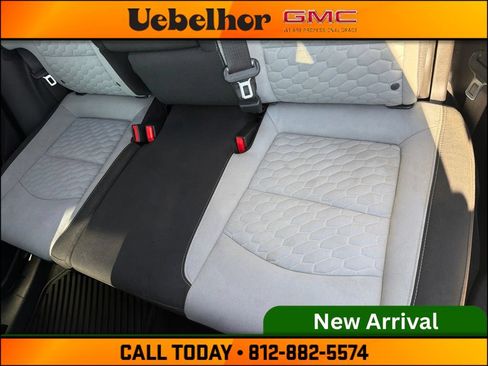 Used 2018 Chevrolet Equinox LT FWD image 18