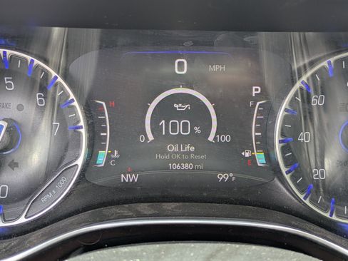 Used 2019 Chrysler Pacifica Limited FWD image 25