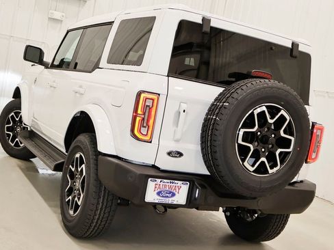 New 2025 Ford Bronco Outer Banks image 29