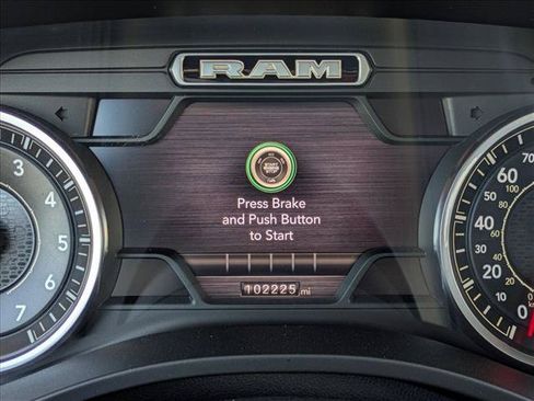 Used 2020 RAM 1500 Big Horn w/ Built-to-serve Edition AWD/4WD image 11