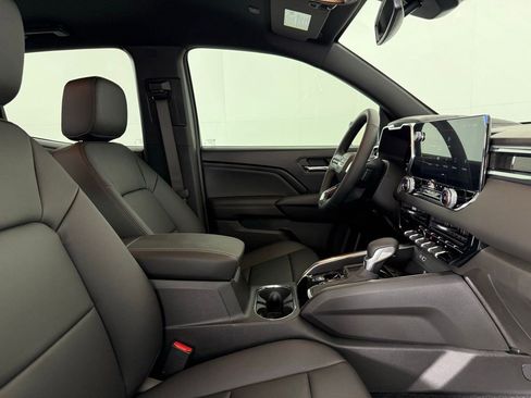 New 2025 GMC Canyon Elevation w/ Convenience Package image 34