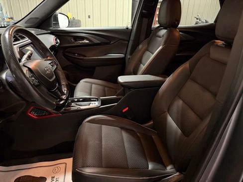 Used 2022 Chevrolet TrailBlazer RS w/ Technology Package image 14