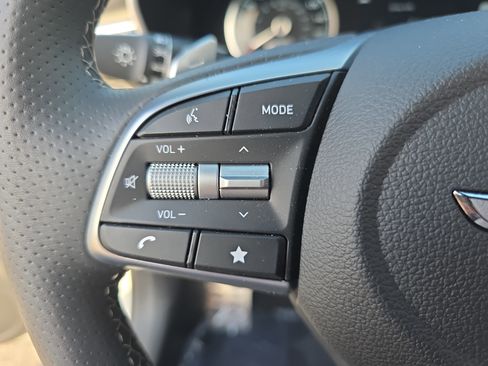 Used 2023 Genesis G70 2.0T w/ Sport Prestige Package image 16