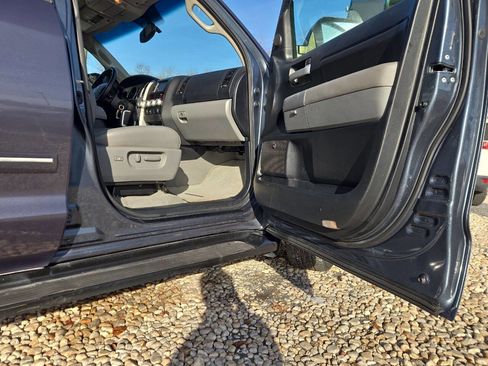 Used 2008 Toyota Tundra Limited image 32