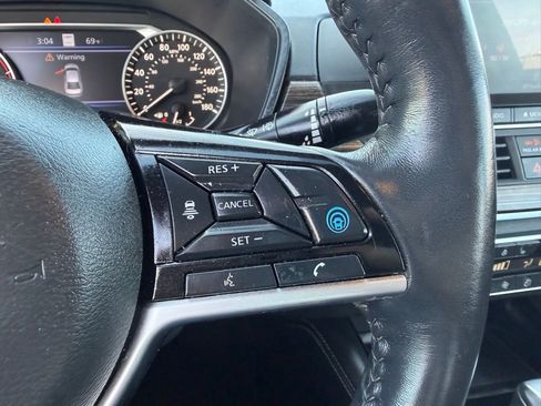 Used 2020 Nissan Altima 2.0 Platinum image 33