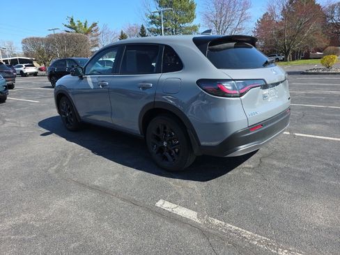 Used 2024 Honda HR-V Sport image 5