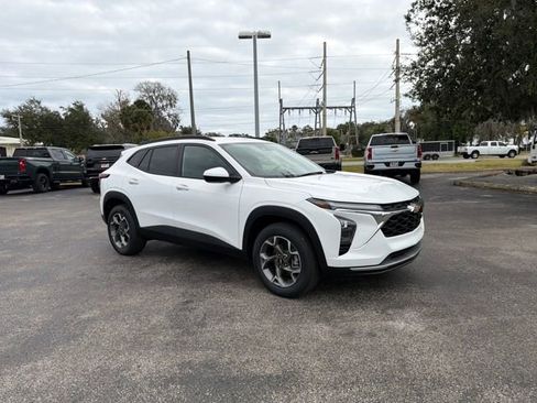 New 2026 Chevrolet Trax LT w/ Driver Confidence Package image 19
