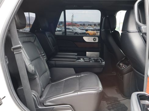 Used 2021 Lincoln Navigator Reserve w/ Luxury Package AWD/4WD image 31