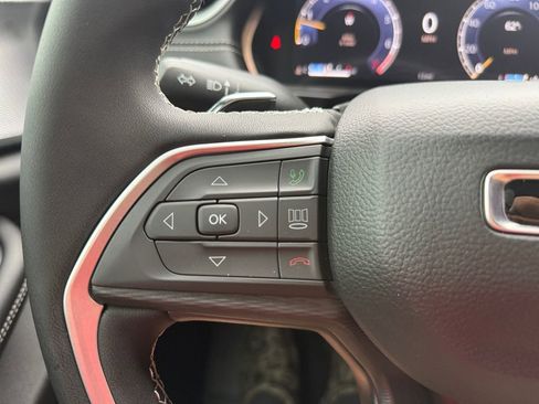 New 2025 Jeep Grand Cherokee Laredo image 21