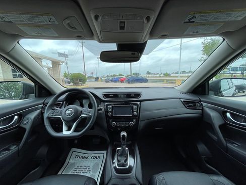 Used 2017 Nissan Rogue SL w/ SL Premium Package FWD image 28