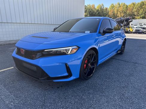 Used 2023 Honda Civic Type R image 3