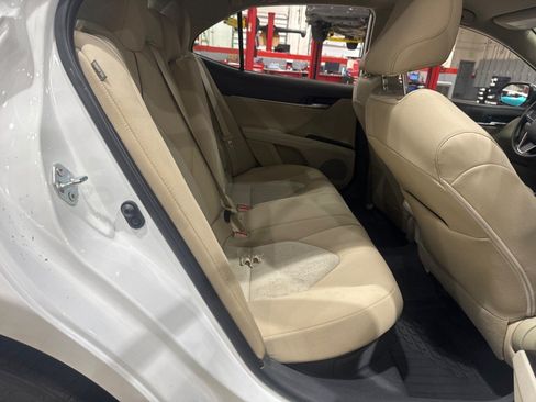 Used 2021 Toyota Camry LE FWD image 12